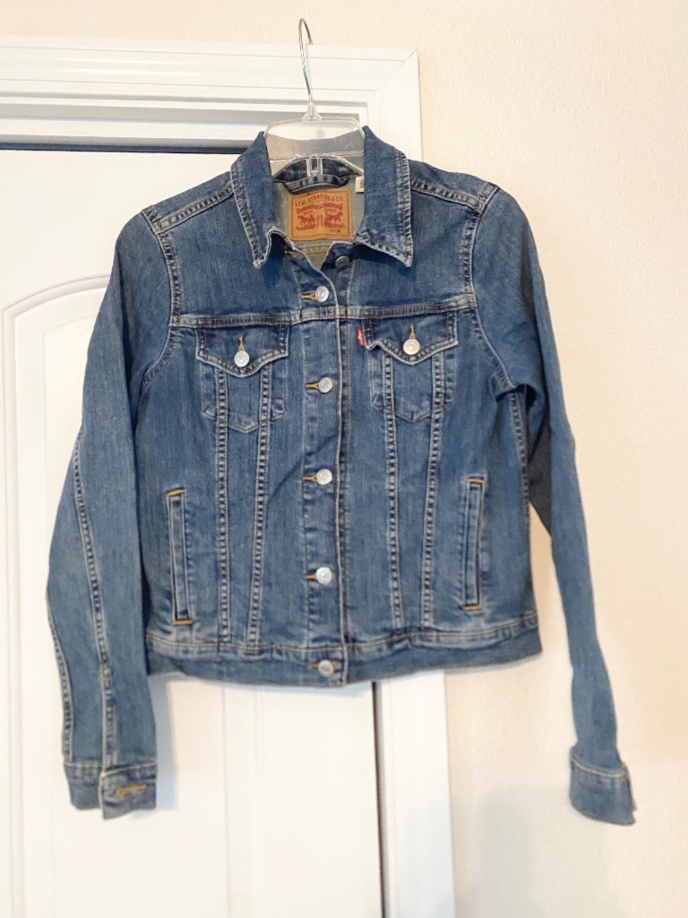 Levi’s Denim/Jean Jacket Size M